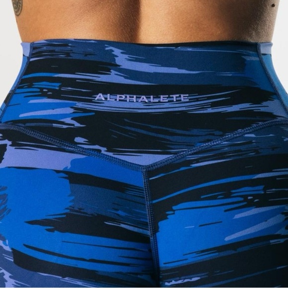 Alphabete Surface Pocket Leggings Electric Blue Canvas Camo, Size Large - Picture 7 of 7